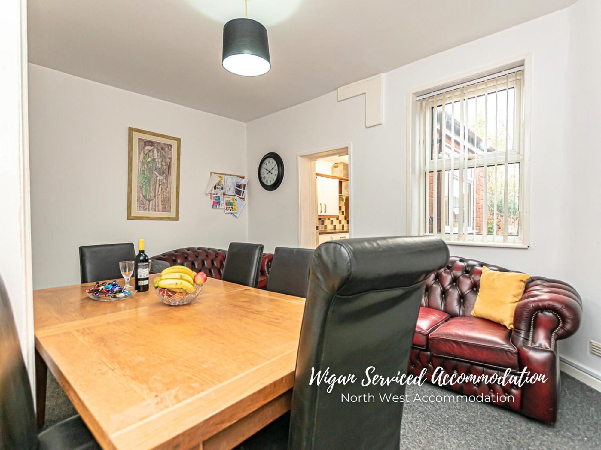 Wigan Serviced Accommodation Exterior photo